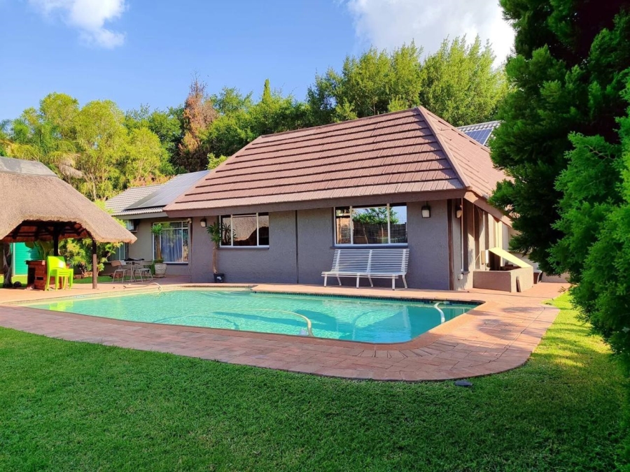 3 Bedroom Property for Sale in Stilfontein Ext 4 North West